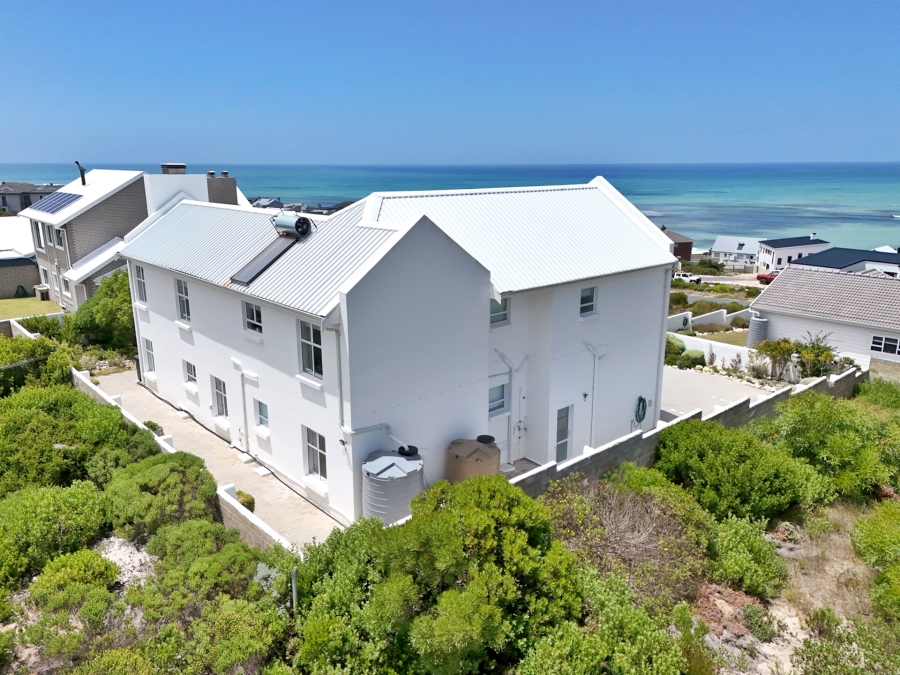 4 Bedroom Property for Sale in Oceanview Heights Western Cape